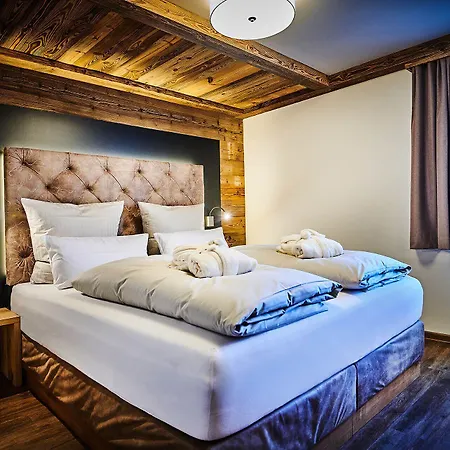 Posthotel 4* 라텐베르크