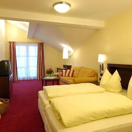 Posthotel Hotel 4*
